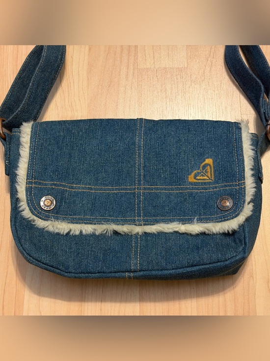 Roxy Handbags - Roxy Jean Vintage Y2K Denim Sherpa Shoulder Purse Bag Satchel Women's Surf Swim